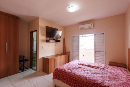 Casa para alugar com 136m², 3 quartos e 2 vagasSuíte