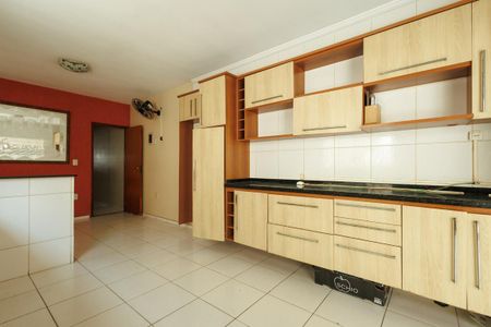 Casa para alugar com 136m², 3 quartos e 2 vagasCozinha