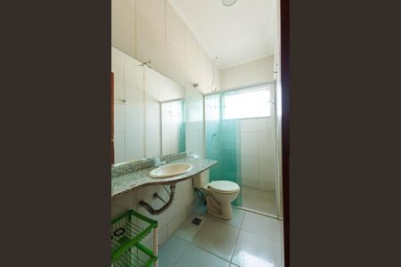 Casa para alugar com 136m², 3 quartos e 2 vagasBanheiro da Suíte