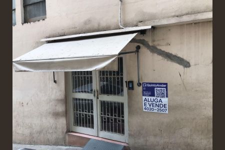 Studio para alugar com 30m², 1 quarto e sem vaga Studio para alugar com 30m², 1 quarto e sem vagaFachada