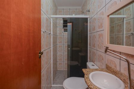 Casa para alugar com 140m², 3 quartos e 3 vagasBanheiro Social