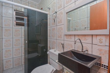 Casa para alugar com 140m², 3 quartos e 3 vagasBanheiro Social