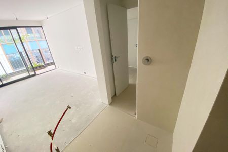 Apartamento à venda com 156m², 2 quartos e 2 vagasBanheiro da Suíte 2