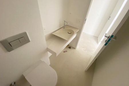 Apartamento à venda com 156m², 2 quartos e 2 vagasBanheiro da Suíte 1