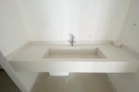 Apartamento à venda com 156m², 2 quartos e 2 vagasBanheiro da Suíte 2