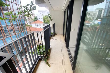 Apartamento à venda com 156m², 2 quartos e 2 vagasVaranda da Suíte 2