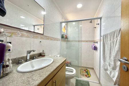 Apartamento à venda com 106m², 3 quartos e 3 vagasBanheiro da Suíte
