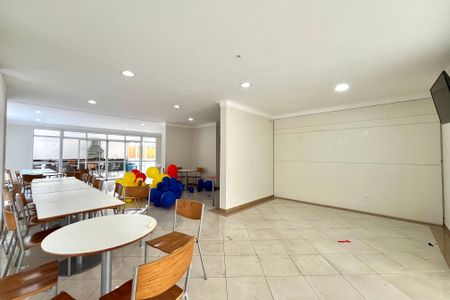 Apartamento à venda com 106m², 3 quartos e 3 vagasÁrea comum - Salão de festas