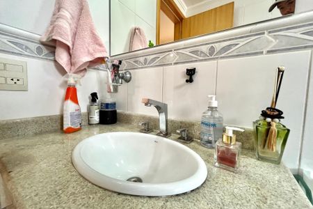 Apartamento à venda com 106m², 3 quartos e 3 vagasBanheiro