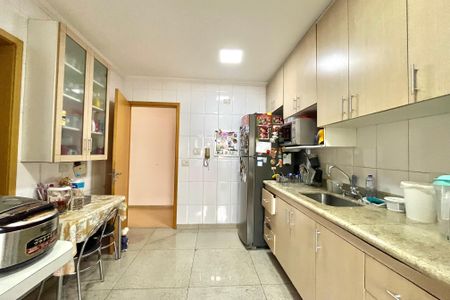 Apartamento à venda com 106m², 3 quartos e 3 vagasCozinha