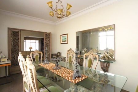 Casa à venda com 4 quartos, 350m² em Jardim da Gloria, São Paulo