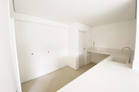Apartamento à venda com 261m², 3 quartos e 2 vagasCozinha