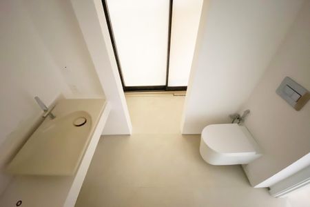 Apartamento à venda com 261m², 3 quartos e 2 vagasBanheiro da Suíte 1