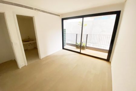 Apartamento à venda com 261m², 3 quartos e 2 vagasSuíte 1