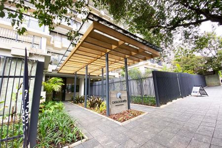 Apartamento à venda com 261m², 3 quartos e 2 vagasFachada 