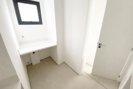 Apartamento à venda com 261m², 3 quartos e 2 vagasÁrea de Serviço