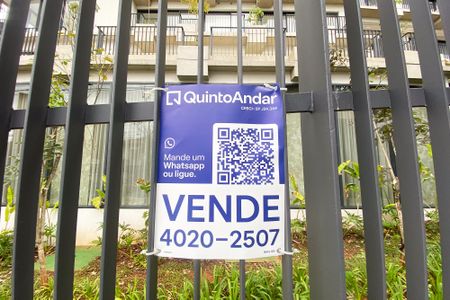 Apartamento à venda com 106m², 2 quartos e 2 vagas Apartamento à venda com 106m², 2 quartos e 2 vagasPlaca