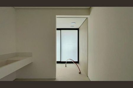 Apartamento à venda com 316m², 4 quartos e 2 vagasBanheiro da Suíte 4