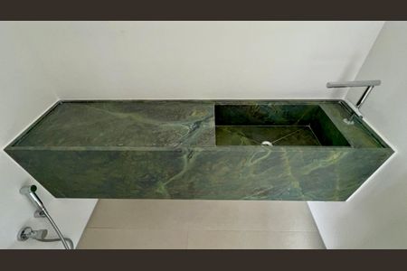 Apartamento à venda com 316m², 4 quartos e 2 vagasLavabo