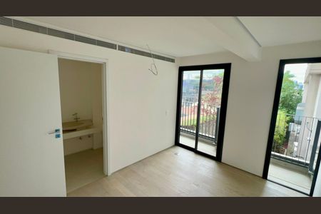 Apartamento à venda com 316m², 4 quartos e 2 vagasSuíte 2