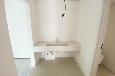 Apartamento à venda com 157m², 2 quartos e 2 vagasBanheiro Suíte 2