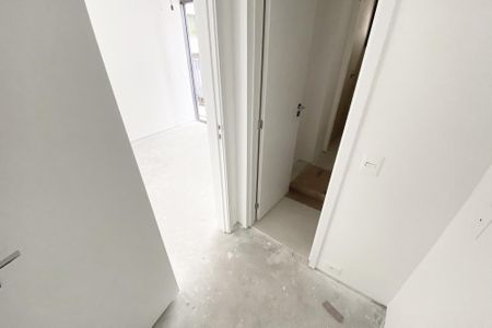 Apartamento à venda com 157m², 2 quartos e 2 vagasCloset Suíte 1