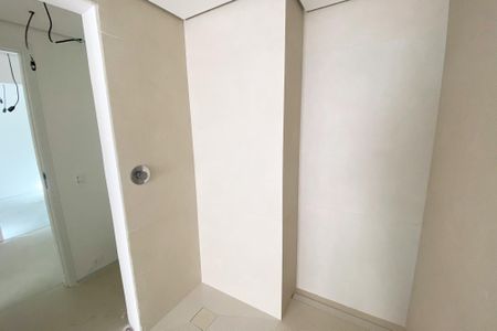 Apartamento à venda com 157m², 2 quartos e 2 vagasBanheiro Suíte 2