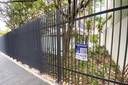 Apartamento à venda com 157m², 2 quartos e 2 vagasPlaquinha