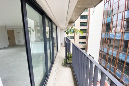 Apartamento à venda com 157m², 2 quartos e 2 vagasVaranda da Sala