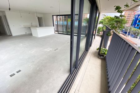 Apartamento à venda com 157m², 2 quartos e 2 vagasVaranda da Sala