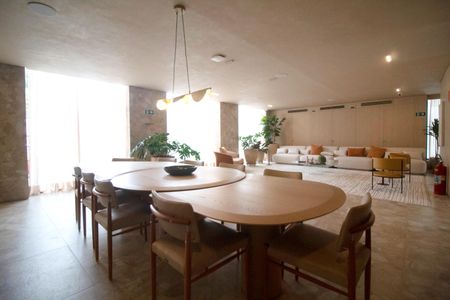 Apartamento à venda com 156m², 1 quarto e 2 vagas Apartamento à venda com 156m², 1 quarto e 2 vagasÁrea comum