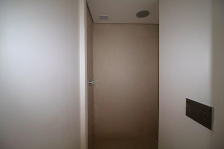 Apartamento à venda com 156m², 1 quarto e 2 vagas Apartamento à venda com 156m², 1 quarto e 2 vagasBanheiro da Suíte