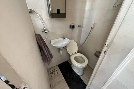 Apartamento à venda com 140m², 3 quartos e 2 vagasBanheiro de Serviço