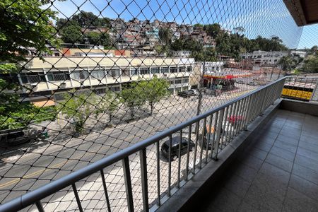 Apartamento à venda com 140m², 3 quartos e 2 vagasVaranda