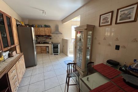 Apartamento à venda com 140m², 3 quartos e 2 vagasCozinha