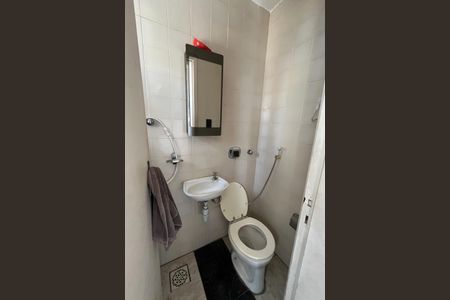 Apartamento à venda com 140m², 3 quartos e 2 vagasBanheiro de Serviço