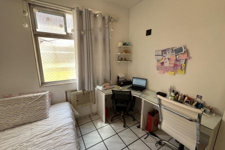 Apartamento à venda com 140m², 3 quartos e 2 vagasQuarto 2