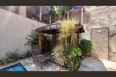 Casa de condomínio à venda com 250m², 4 quartos e 2 vagasÁrea gourmet