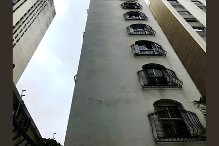 Apartamento para alugar com 156m², 3 quartos e 1 vaga Apartamento para alugar com 156m², 3 quartos e 1 vagaFachada