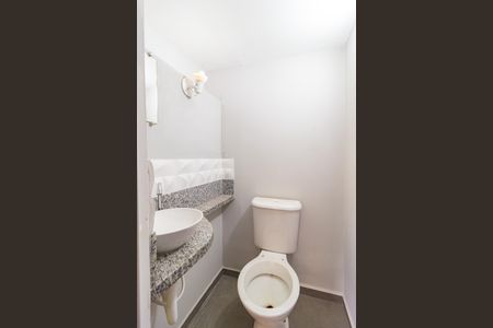 Lavabo de apartamento para alugar com 1 quarto, 41m² em Vila Invernada, São Paulo