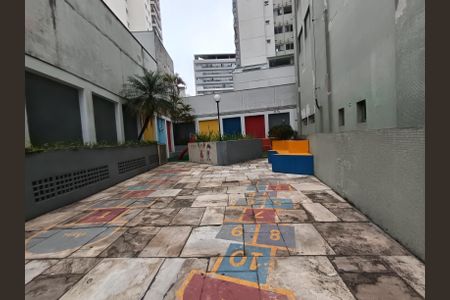Apartamento para alugar com 61m², 2 quartos e 1 vaga Apartamento para alugar com 61m², 2 quartos e 1 vagaÁrea comum - Playground