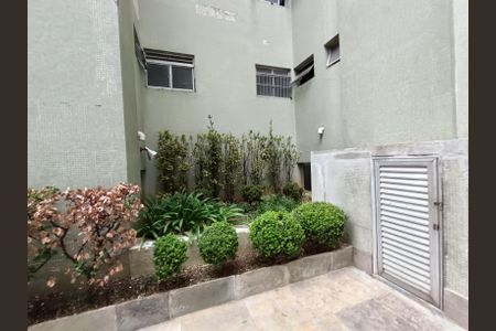 Apartamento para alugar com 61m², 2 quartos e 1 vaga Apartamento para alugar com 61m², 2 quartos e 1 vagaÁrea comum - Piscina