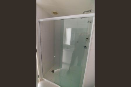 Apartamento à venda com 75m², 2 quartos e 1 vagaBanheiro da Suíte