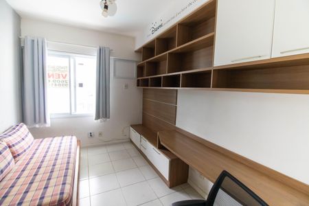 Quarto 1 de apartamento à venda com 2 quartos, 75m² em Itaipu, Niterói