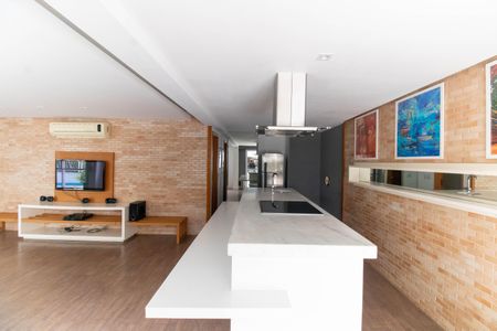 Apartamento à venda com 75m², 2 quartos e 1 vagaÁrea comum