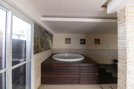 Apartamento à venda com 75m², 2 quartos e 1 vagaÁrea comum