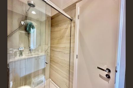 Apartamento à venda com 145m², 3 quartos e 2 vagasBanheiro da Suíte 1