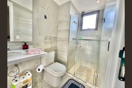 Apartamento à venda com 145m², 3 quartos e 2 vagasBanheiro da Suíte 2