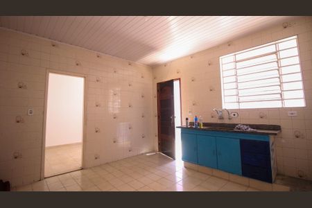Casa à venda com 148m², 1 quarto e 2 vagasCozinha