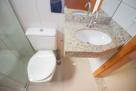 Apartamento à venda com 73m², 2 quartos e 1 vaga Apartamento à venda com 73m², 2 quartos e 1 vagaBanheiro Social